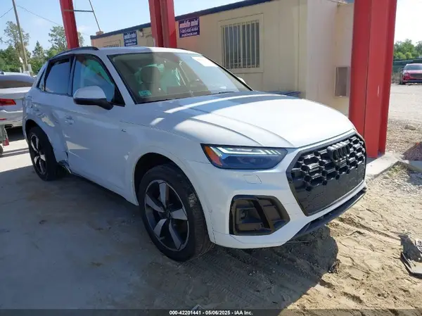 WA1FAAFY6P2009630 2023 AUDI Q5 - Image 1