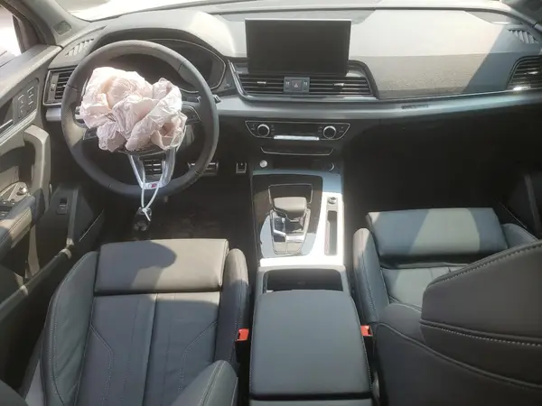 WA1FAAFY6S2018160 2025 AUDI Q5 - Image 8