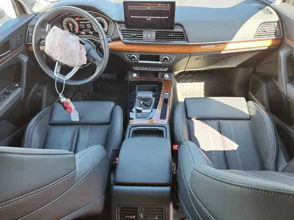 WA1FAAFY7N2050121 2022 AUDI Q5 - Image 8