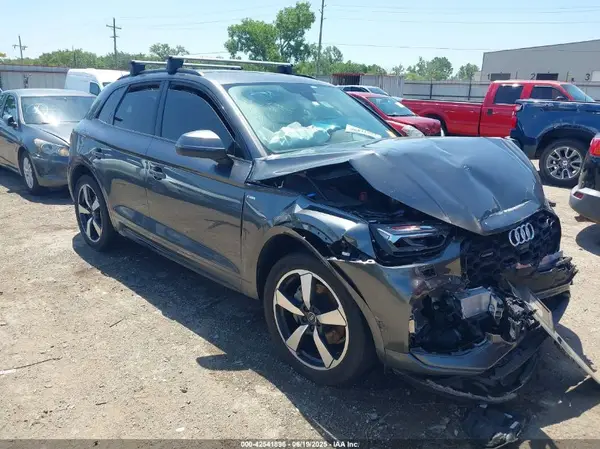 WA1FAAFY7P2054575 2023 AUDI Q5 - Image 1