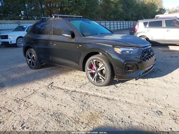 WA1FAAFY7S2041592 2025 AUDI Q5 - Image 1