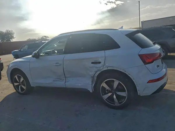 WA1FAAFY8P2153759 2023 AUDI Q5 - Image 2