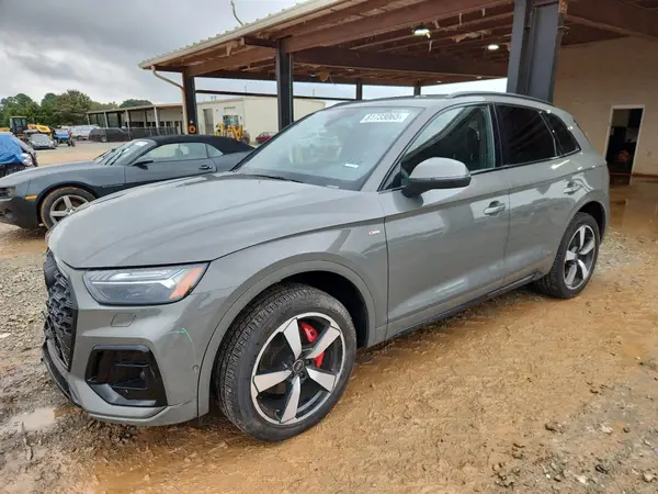 WA1FAAFY8R2015108 2024 AUDI Q5 - Image 1
