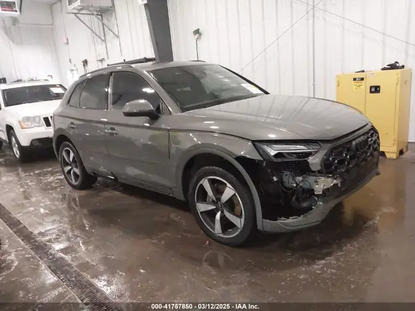 WA1FAAFY9P2114601 2023 AUDI Q5 - Image 1