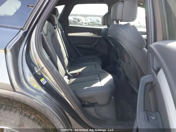 WA1FAAFY9R2075964 2024 AUDI Q5 - Image 8