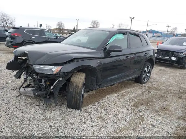 WA1FAAFYXP2133089 2023 AUDI Q5 - Image 2