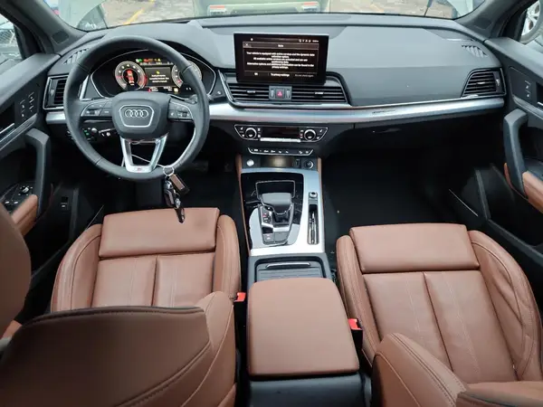 WA1FAAFYXR2098587 2024 AUDI Q5 - Image 8