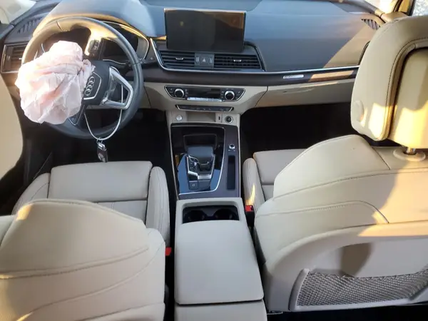 WA1FAAFYXS2023457 2025 AUDI Q5 - Image 8