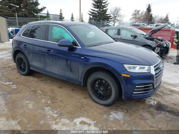 WA1FNAFY0J2125935 2018 AUDI Q5 - Image 1