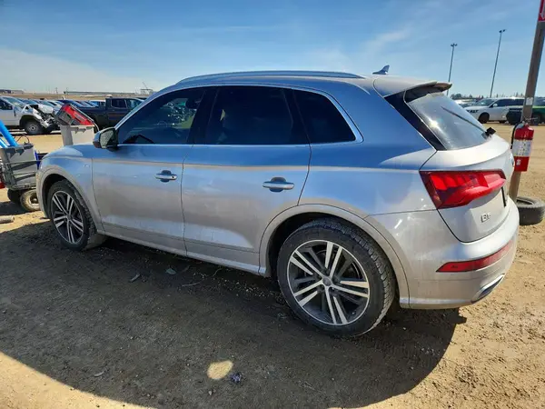 WA1FNAFY0L2083608 2020 AUDI Q5 - Image 2