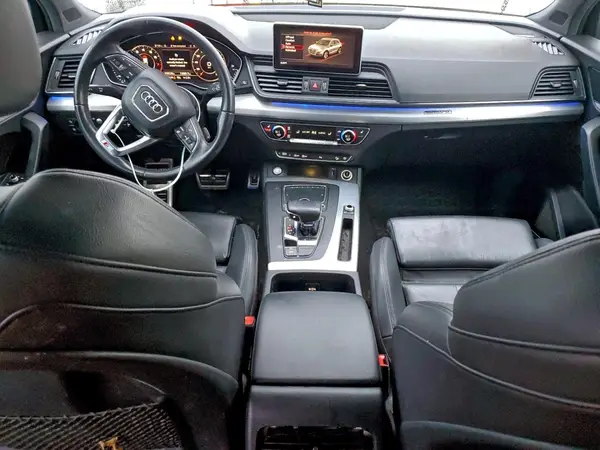 WA1FNAFY1J2078138 2018 AUDI Q5 - Image 8