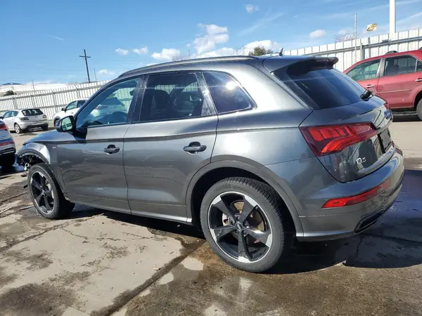 WA1FNAFY1K2021794 2019 AUDI Q5 - Image 2