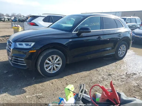 WA1FNAFY2J2151680 2018 AUDI Q5 - Image 2
