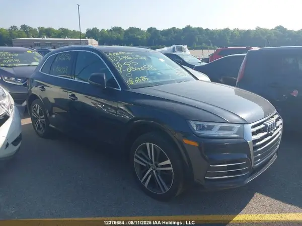 WA1FNAFY4J2054058 2018 AUDI Q5 - Image 1