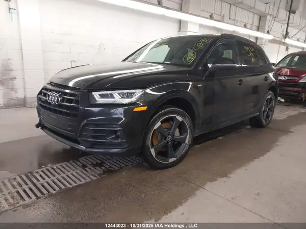 WA1FNAFY5K2024391 2019 AUDI Q5 - Image 2