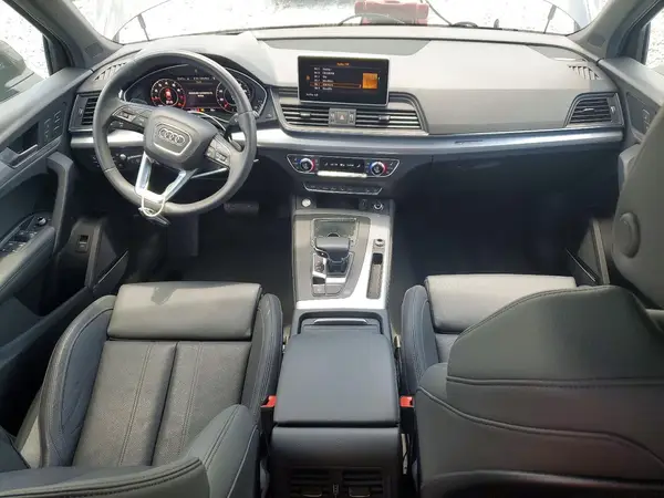 WA1FNAFY5L2103237 2020 AUDI Q5 - Image 8