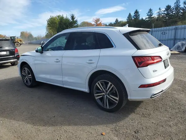 WA1FNAFY6J2023779 2018 AUDI Q5 - Image 2