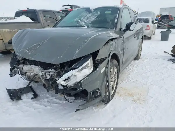 WA1FNAFY6L2004927 2020 AUDI Q5 - Image 2