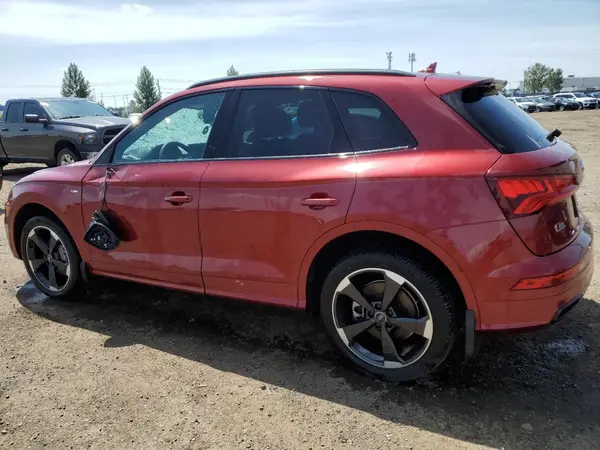 WA1FNAFY7L2046622 2020 AUDI Q5 - Image 2