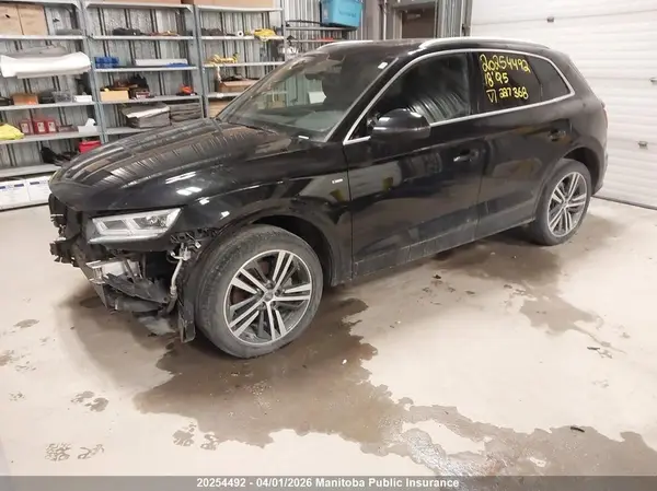 WA1FNAFY8J2227368 2018 AUDI Q5 - Image 2