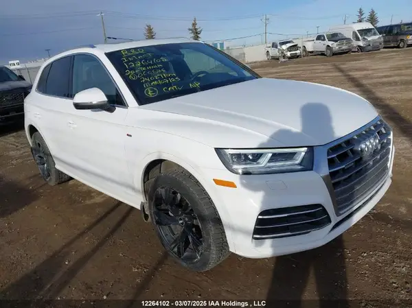 WA1FNAFY8L2060626 2020 AUDI Q5 - Image 1