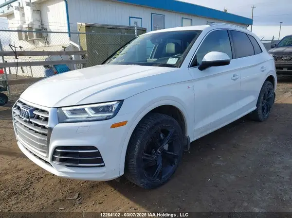 WA1FNAFY8L2060626 2020 AUDI Q5 - Image 2