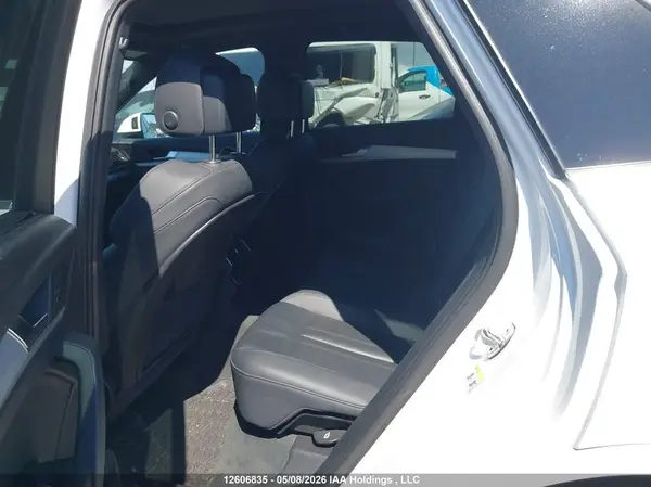 WA1FNAFY9J2023730 2018 AUDI Q5 - Image 8