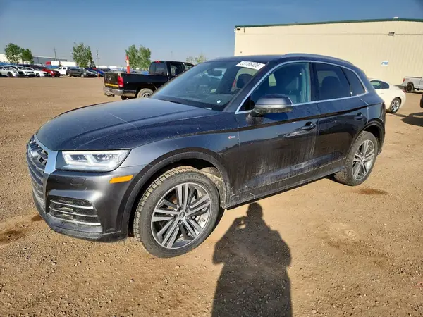 WA1FNAFY9J2160814 2018 AUDI Q5 - Image 1