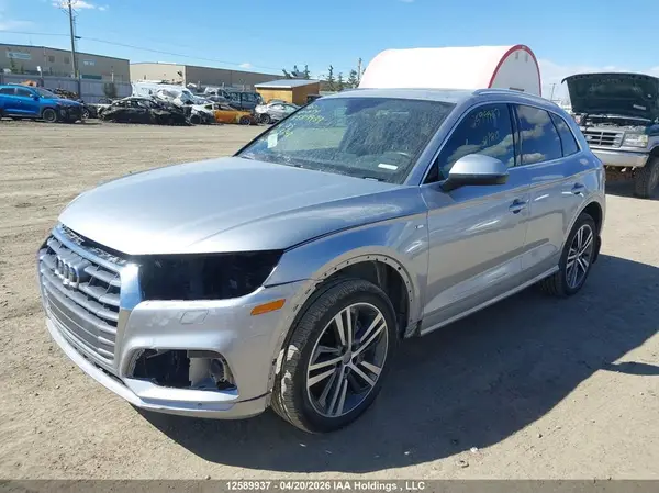 WA1FNAFY9K2105698 2019 AUDI Q5 - Image 2