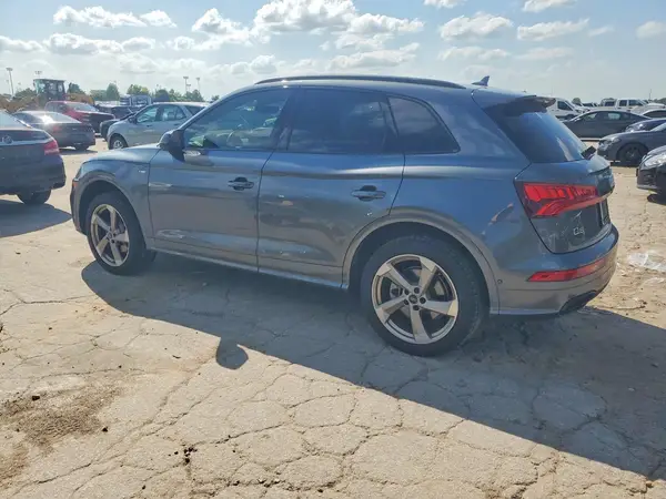 WA1FNAFY9L2097751 2020 AUDI Q5 - Image 2