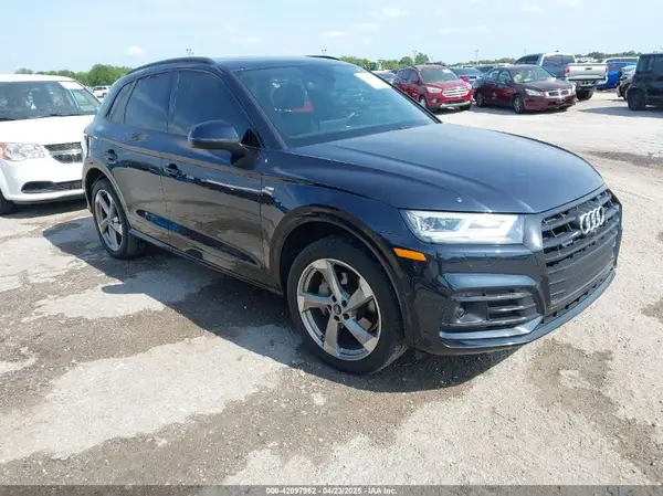 WA1FNAFYXL2093983 2020 AUDI Q5 - Image 1