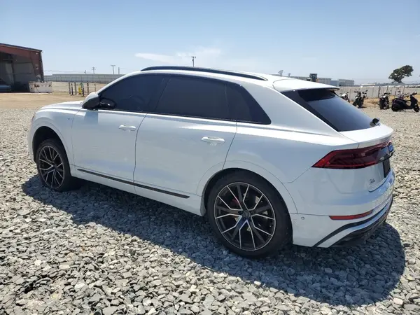 WA1FVAF10KD007697 2019 AUDI Q8 - Image 2