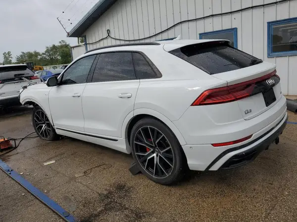 WA1FVAF10KD008025 2019 AUDI Q8 - Image 2