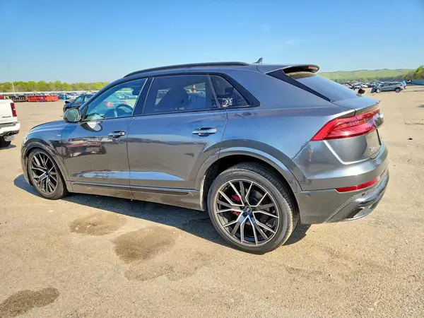WA1FVAF10LD006132 2020 AUDI Q8 - Image 2