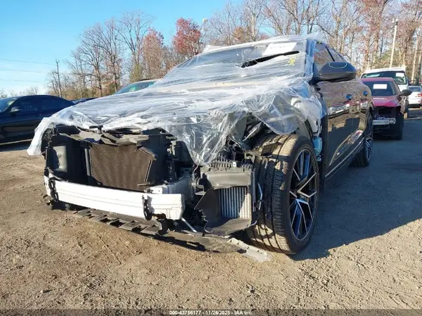 2021 AUDI Q8 auction photo 6