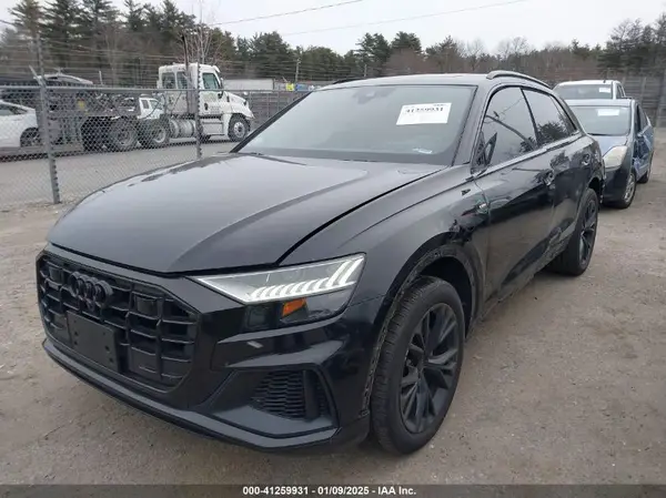 WA1FVAF11KD021639 2019 AUDI Q8 - Image 2