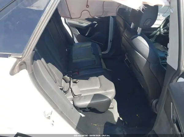 WA1FVAF11KD029112 2019 AUDI Q8 - Image 8