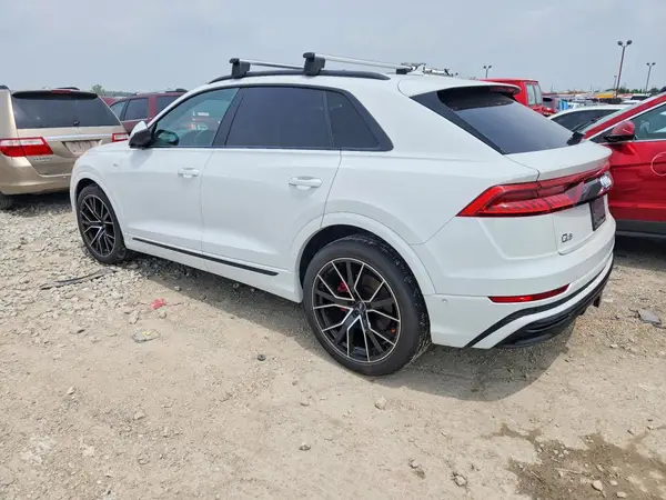 WA1FVAF11LD010688 2020 AUDI Q8 - Image 2