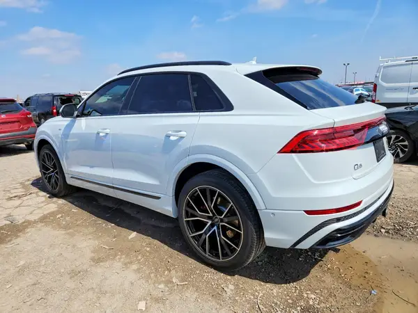 WA1FVAF11MD017724 2021 AUDI Q8 - Image 2