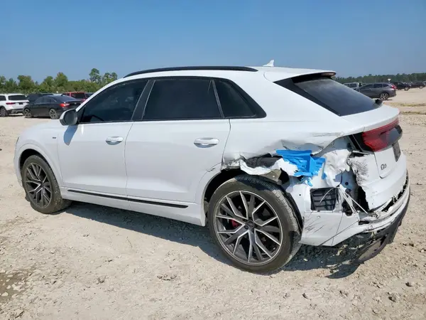 WA1FVAF11MD024737 2021 AUDI Q8 - Image 2