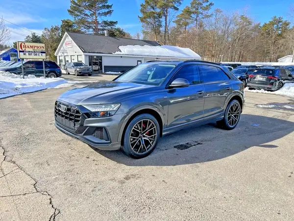 WA1FVAF12KD025943 2019 AUDI Q8 - Image 2