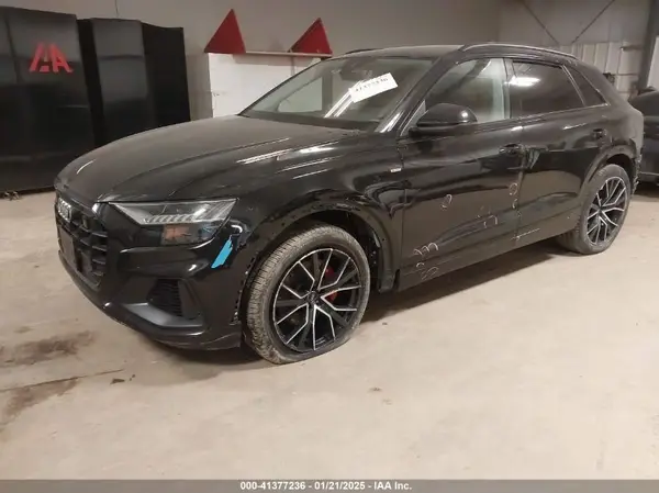 WA1FVAF12KD032472 2019 AUDI Q8 - Image 2