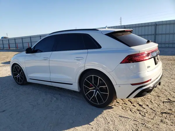 WA1FVAF12KD034402 2019 AUDI Q8 - Image 2
