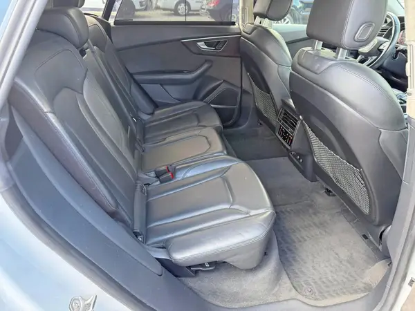 WA1FVAF12KD034643 2019 AUDI Q8 - Image 8