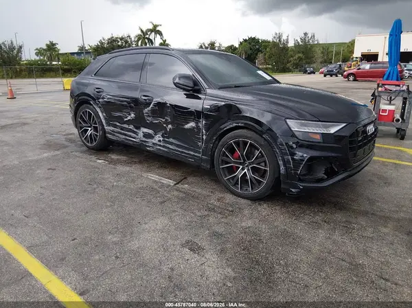 WA1FVAF12KD045318 2019 AUDI Q8 - Image 1