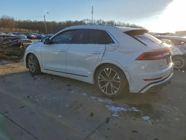 WA1FVAF12MD022947 2021 AUDI Q8 - Image 2