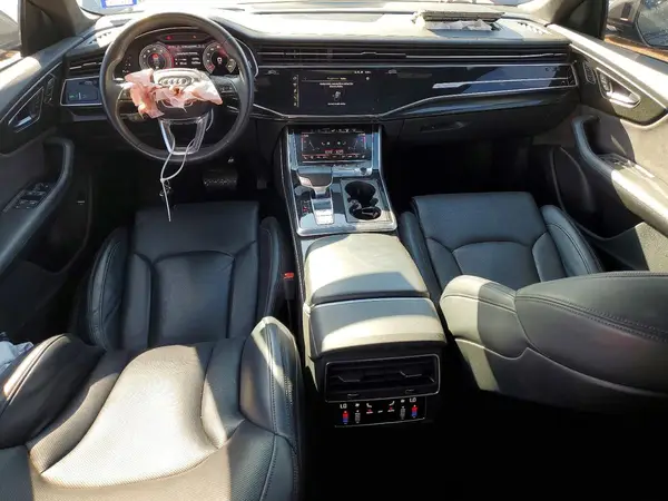 WA1FVAF13KD042069 2019 AUDI Q8 - Image 8