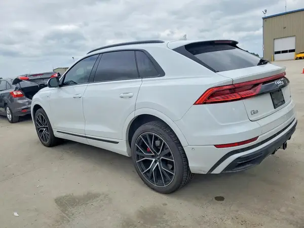 WA1FVAF13LD014046 2020 AUDI Q8 - Image 2