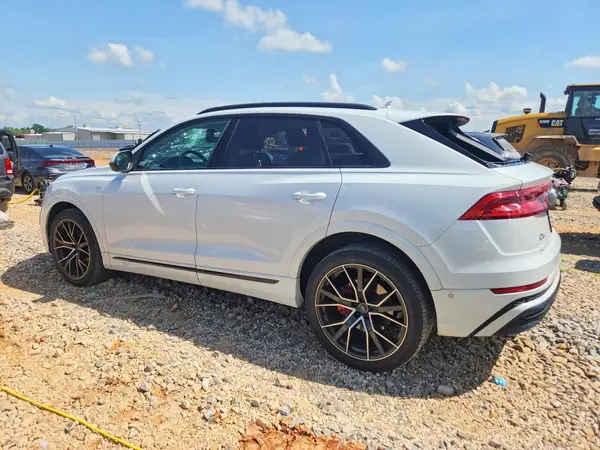 WA1FVAF14LD017859 2020 AUDI Q8 - Image 2