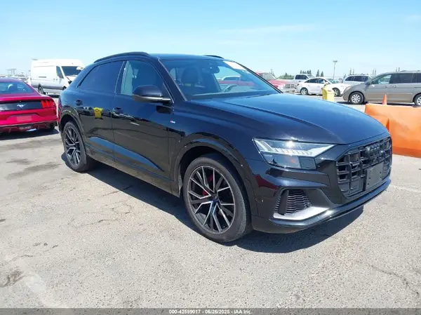 WA1FVAF14MD011805 2021 AUDI Q8 - Image 1